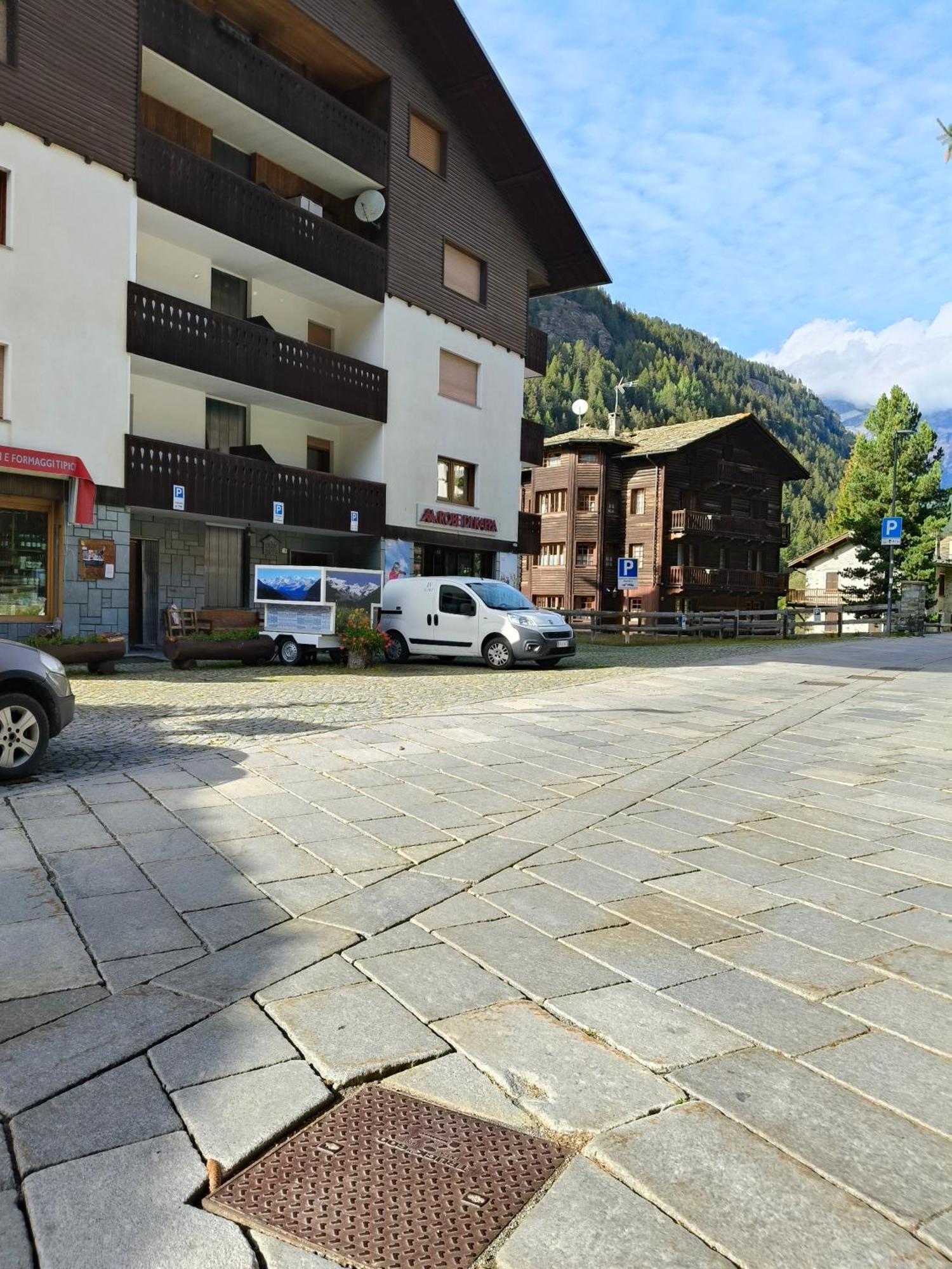 Champoluc Apartment